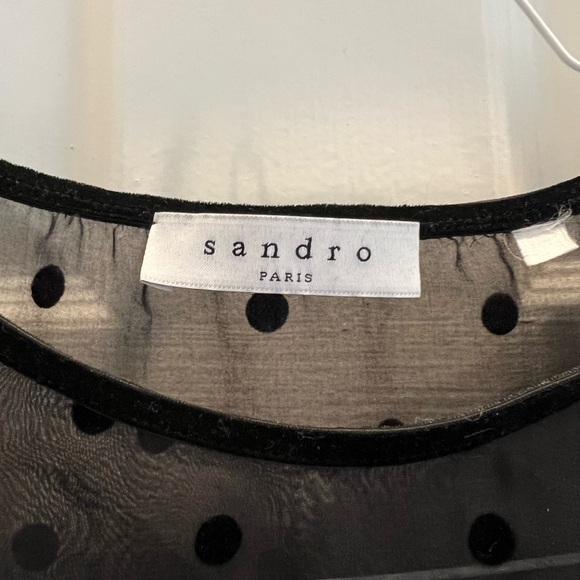 SANDRO black dotted blouse. - Picture 4 of 5